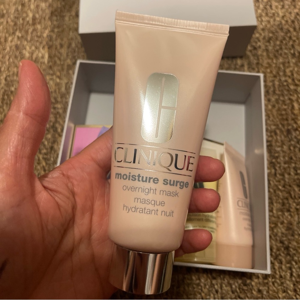 Makeup bundle - Picture 7 of 10